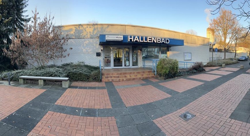Das Hallenbad Eiserfeld im Jahr 2022 (Foto: Stadt Siegen)