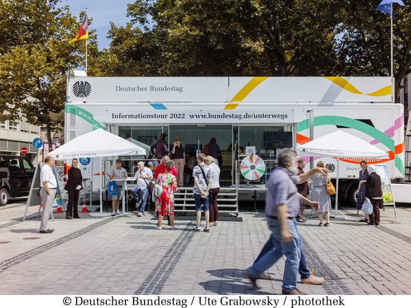 Infomobil des Deutschen Bundestages