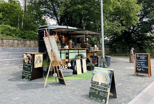 Interessierte können sich ab sofort wieder für einen Standplatz im Schlosspark bewerben. (Archivfoto: Stadt Siegen)