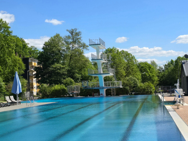 Das Freibad in Geisweid startet am Sonntag, 18. Mai, in die diesjährige Freibadsaison. (Foto: Stadt Siegen)