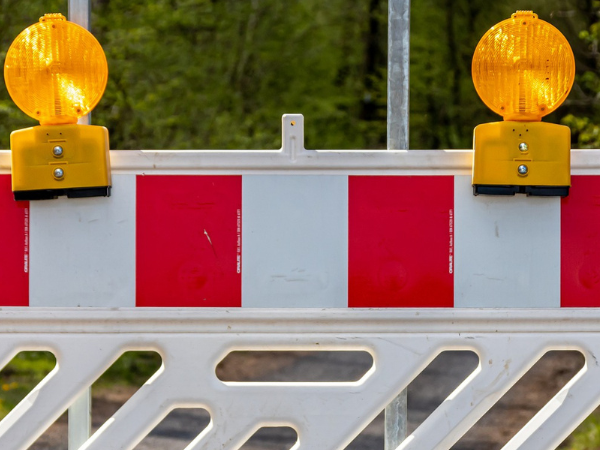 Symbolbild für eine Straßensperrung/ -vollsperrung