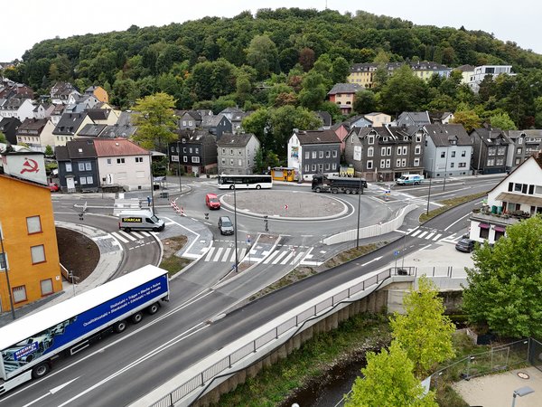Archivfoto: Eröffnung des neuen Kreisels Schleifmühlchen (Foto: Stadt Siegen)