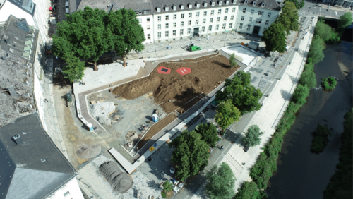 Der Baufortschritt im Herrengarten von oben (Foto: Stadt Siegen)