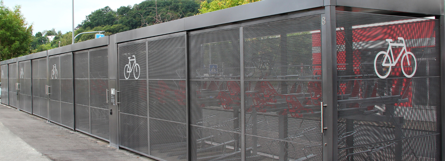 Sammelschließanlagen für Fahrräder (Fahrradboxen) am Siegener Hauptbahnhof (Foto: Stadt Siegen)